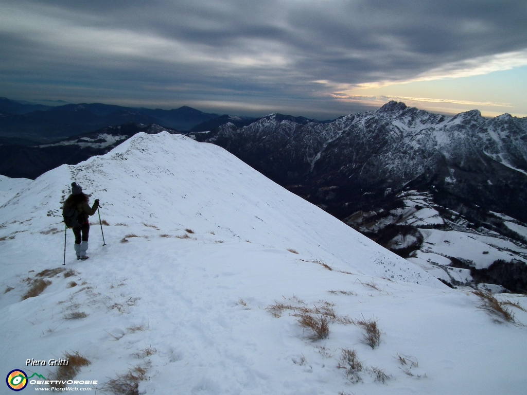 48 la cresta di Cima Grem.JPG